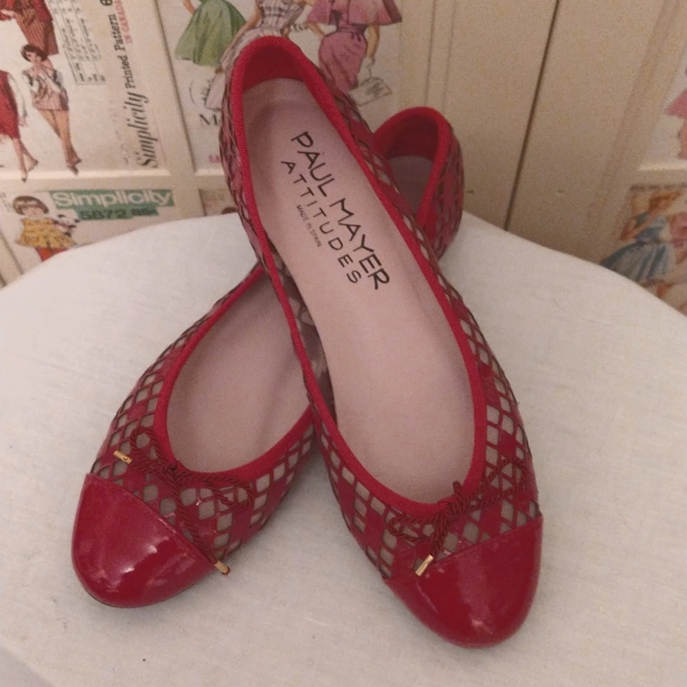 Paul Mayer Attitudes red mesh ballet shoes Sz 9